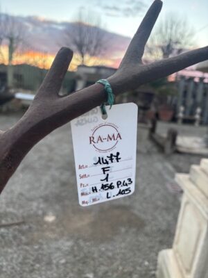 Cervo in Ghisa Dritto