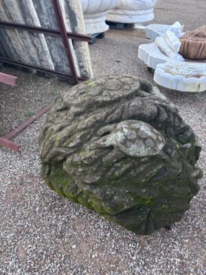 Scultura in Pietra con Tartarughe