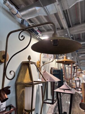 Lampada con Braccio Artigianale Grande