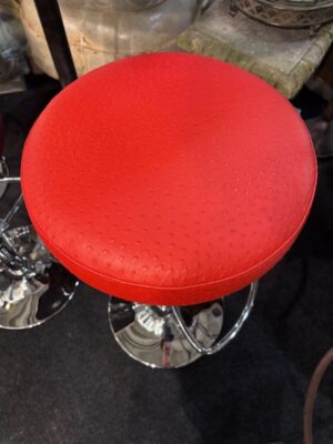 Sgabello in Ecopelle Rossa Artigianale