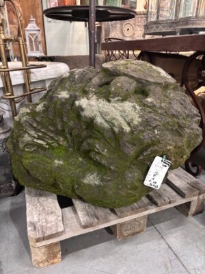 Scultura in Pietra con Tartarughe