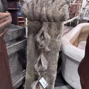 Decoro in Pietra Arenaria a Parete