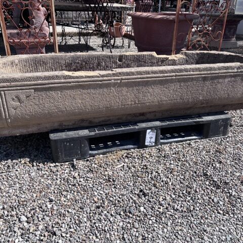 Vasca in Pietra con Decori