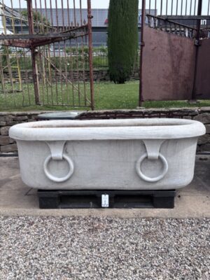 Vasca in Marmo con Anelli