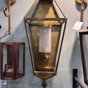 Lampade a Muro Artigianali con Pigna in Ottone