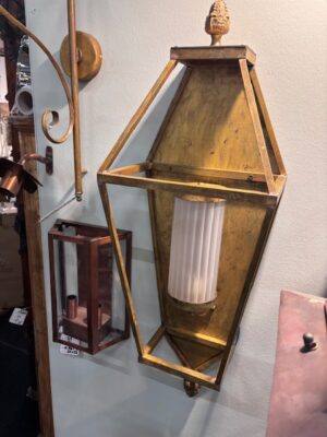 Lampade a Muro Artigianali con Pigna in Ottone