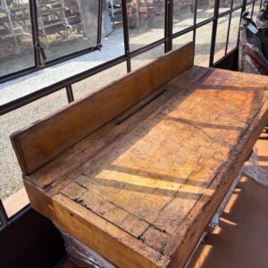 Tavolo da Macellaio Antico con Cassettoni