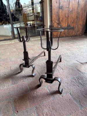 Coppia di Alari in Ferro originali con Scaldavivande