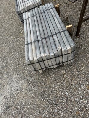 Salini in pietra lavica senza alzata Rifiniti a dx