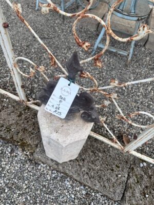 Colonnino in Pietra Antico con Fregio