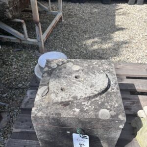 cubo in pietra