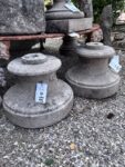 Coppia di Capitelli in Pietra Grandi