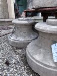 Coppia di Capitelli in Pietra Grandi