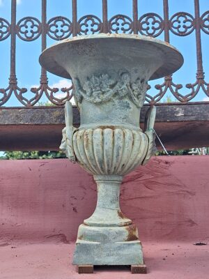 Vasi in Ghisa Verde con Manici