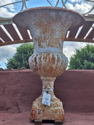 Vasi in Ghisa Rigati Bianchi