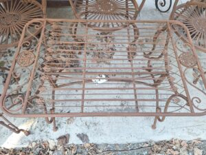 Tavolo finitura ruggine "Walker Texas Ranger"