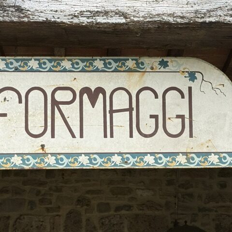 insegna formaggi e salumi
