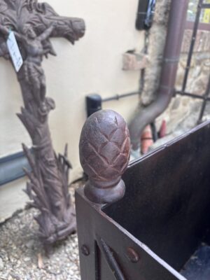 Coppia di Fioriere Medie in Ferro Pesante