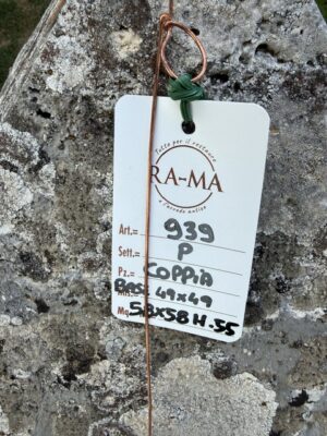 Coppia Sopracolonna in Travertino con Piramide