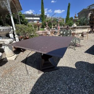 Tavolo in Corten completo di Base