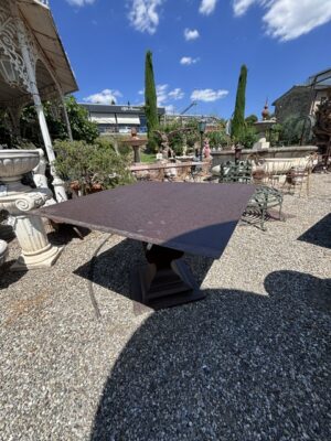 Tavolo in Corten completo di Base